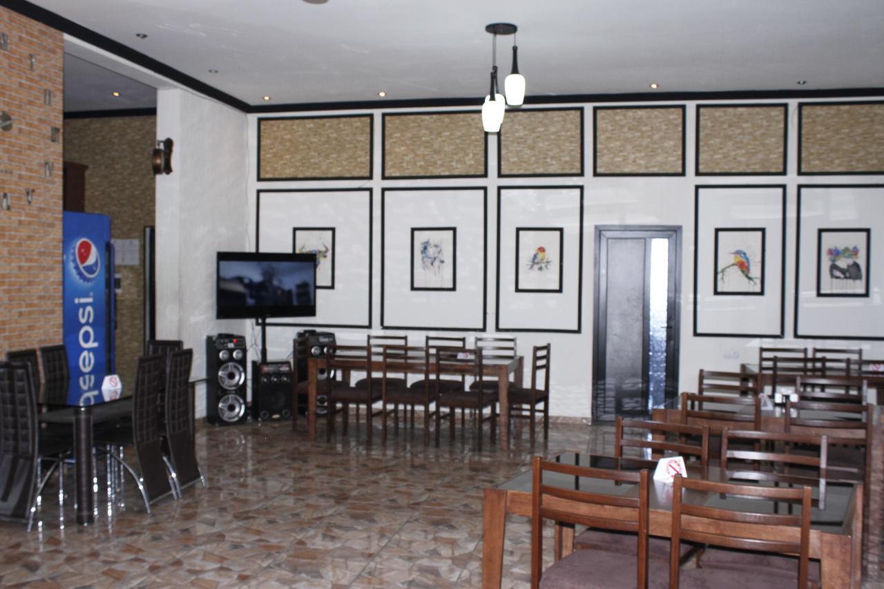 Hotel Fenix Complex Kapan Exterior foto